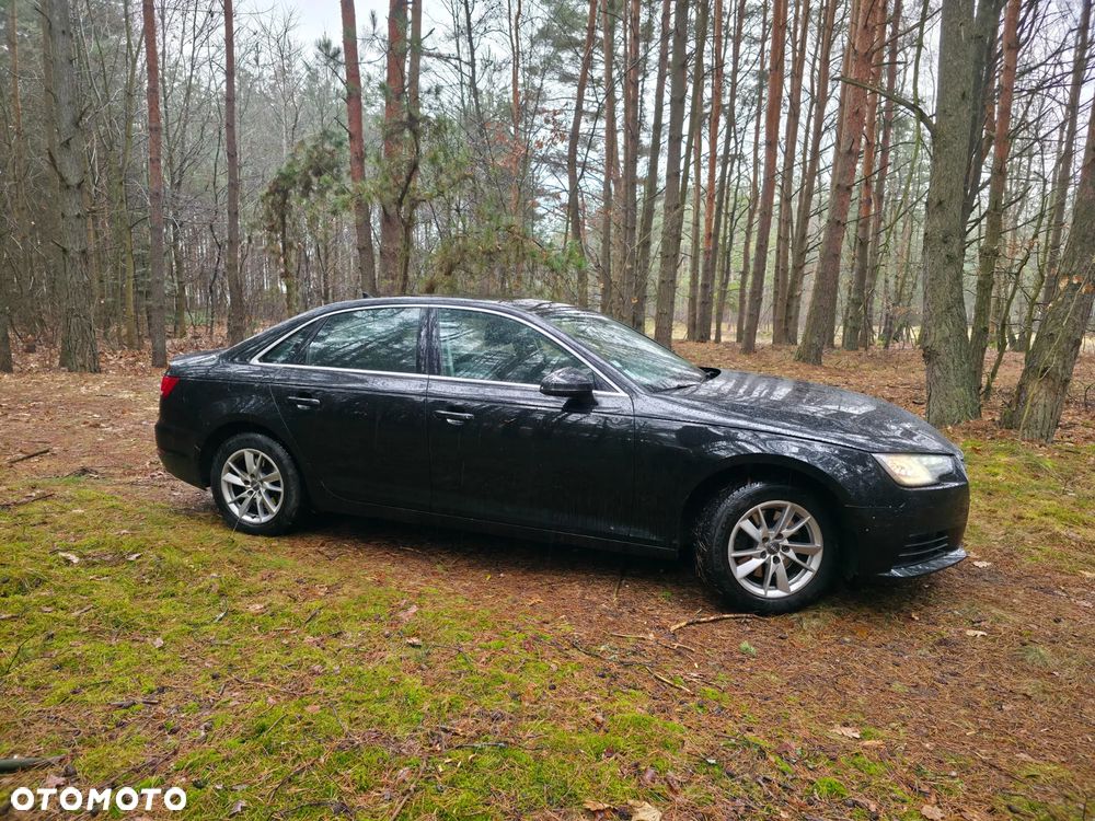 Audi A4 Limousine 2.0 TDI Sport S tronic - 4