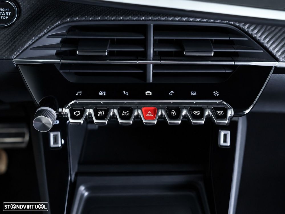 Peugeot 2008 PureTech 130 EAT8 GT Pack - 16