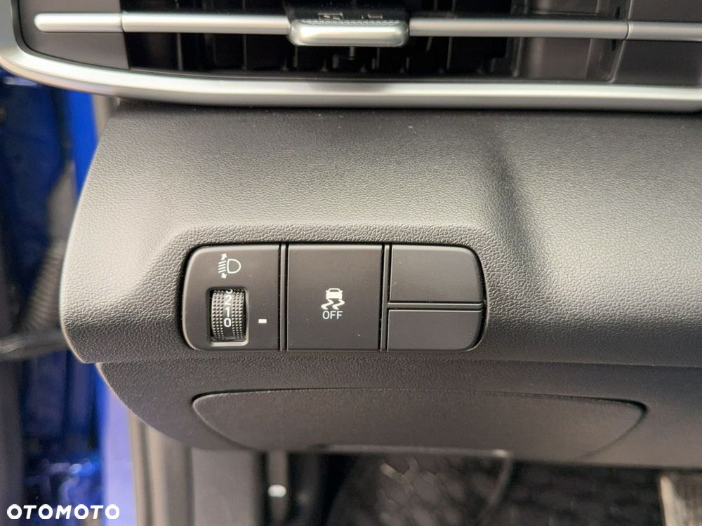 Hyundai Elantra - 26