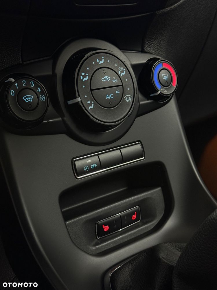 Ford Fiesta 1.0 EcoBoost S&S ST-LINE Black - 17