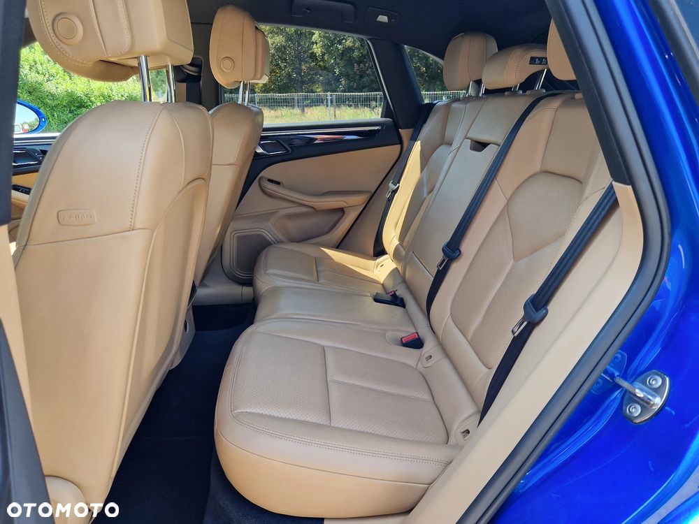 Porsche Macan - 13