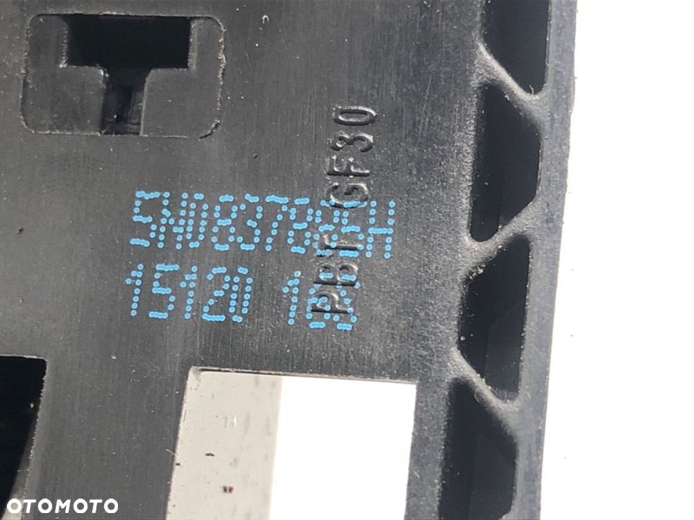 KLAMKA ZEWNĘTRZNA LEWY PRZÓD - 147.00 PLN - SKODA SUPERB II Kombi (3T5) 2009 - 2015 2.0 TDI 103 kW - 6