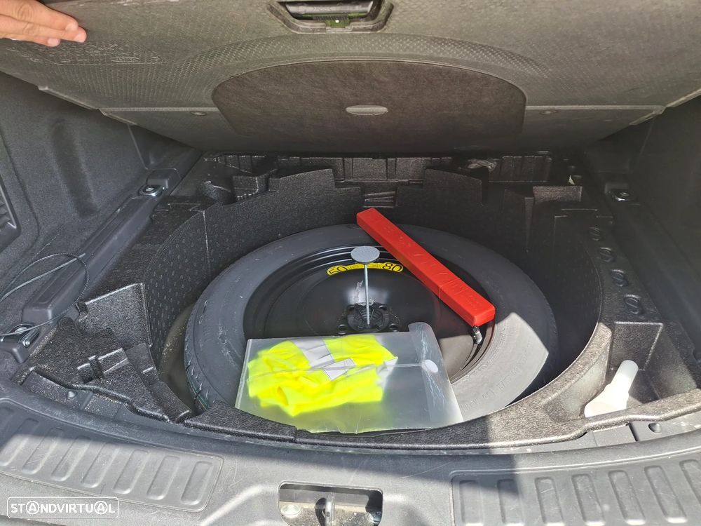Land Rover Discovery Sport - 9