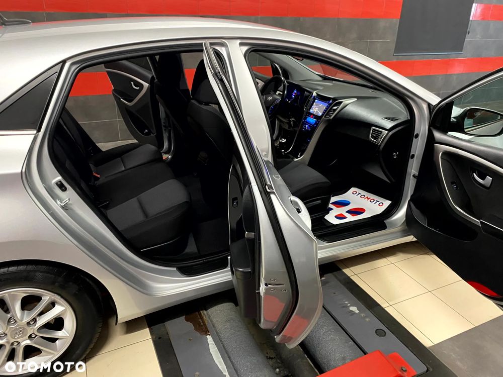 Hyundai i30 1.6 GDI Classic - 20