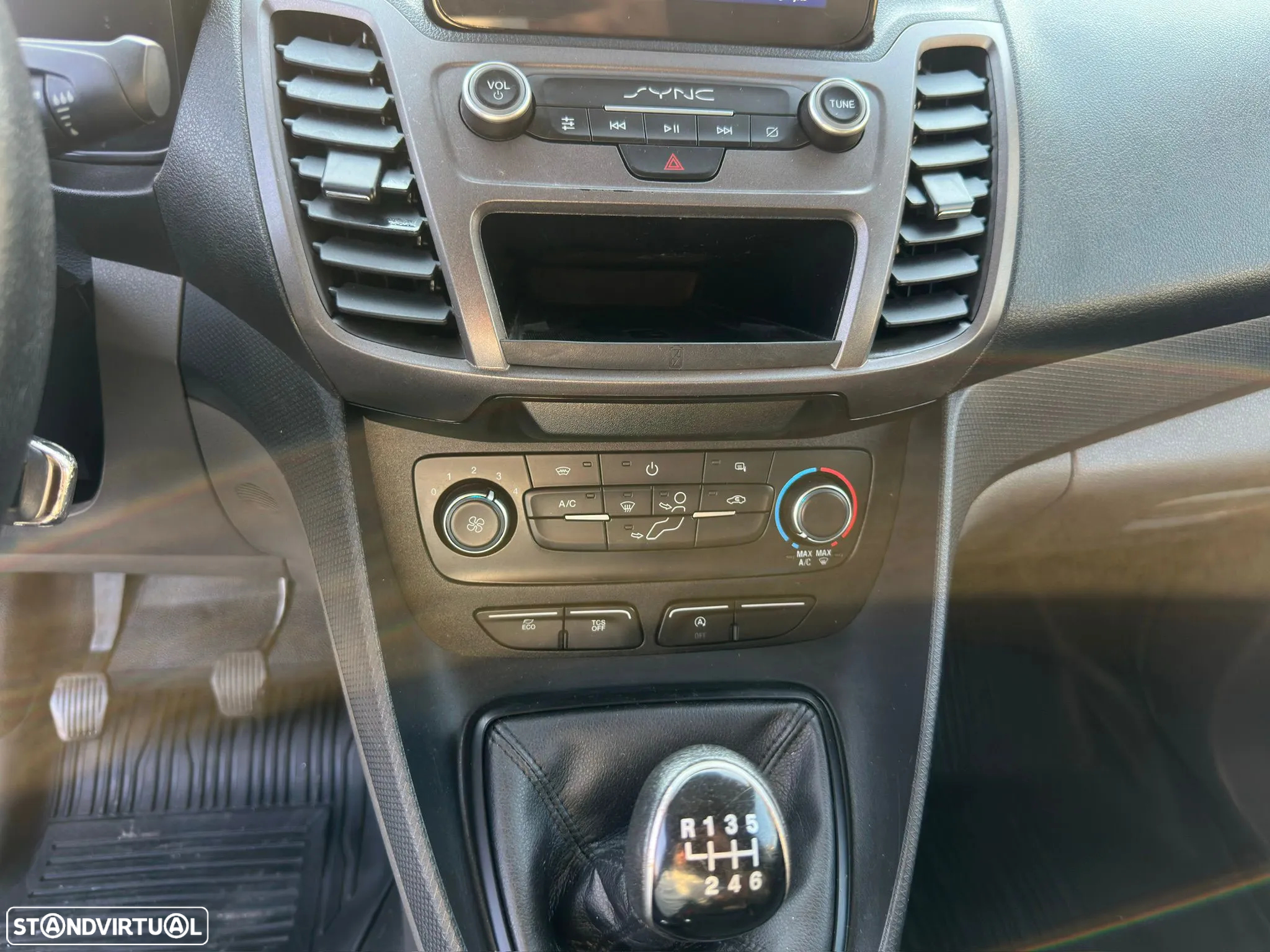 Ford TRANSIT CONECT - 18
