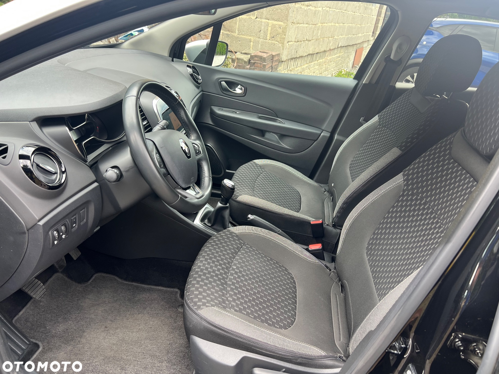 Renault Captur (ENERGY) TCe 90 INTENS - 17