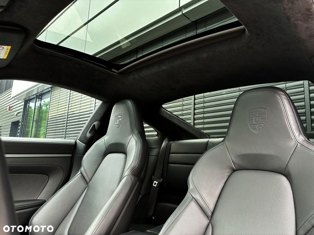 Porsche 911 - 26