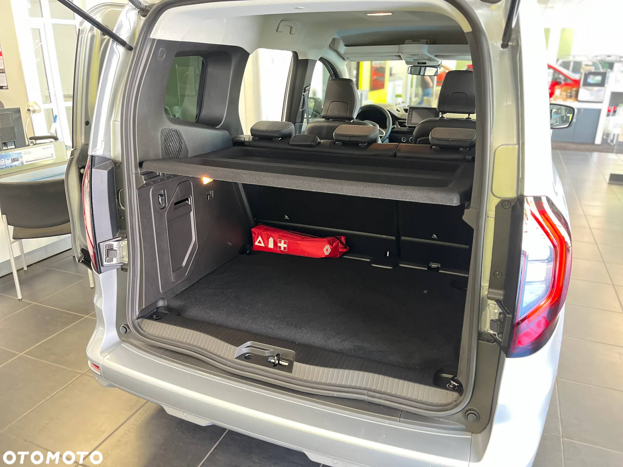 Renault Kangoo 1.3 TCe Techno - 11
