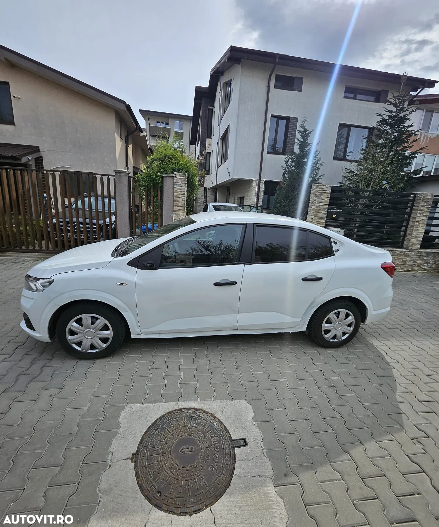 Dacia Logan ECO-G 100 Essential - 3