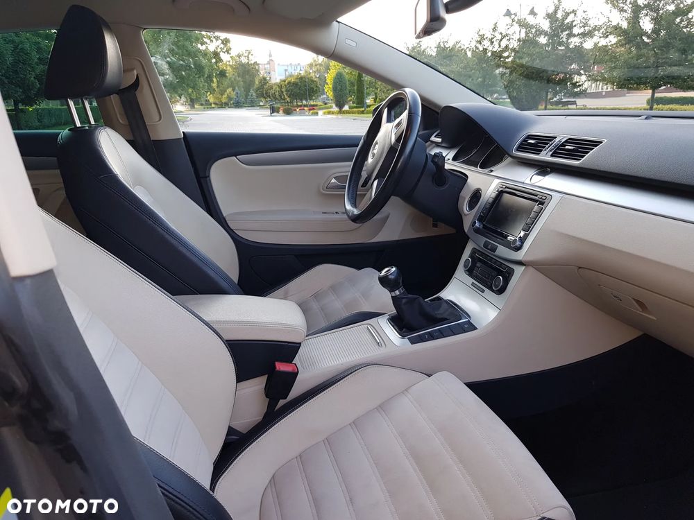 Volkswagen Passat CC 1.8 TSI - 21