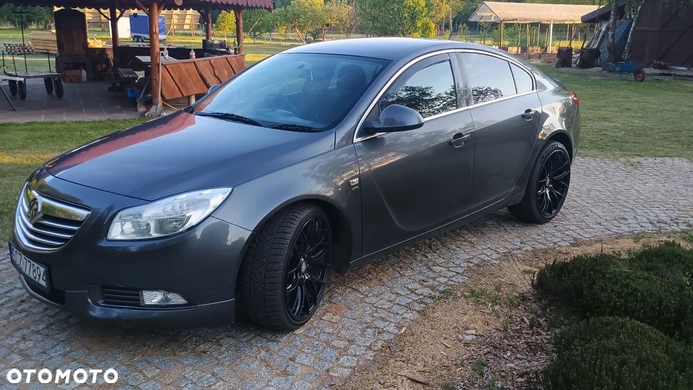 Opel Insignia - 1