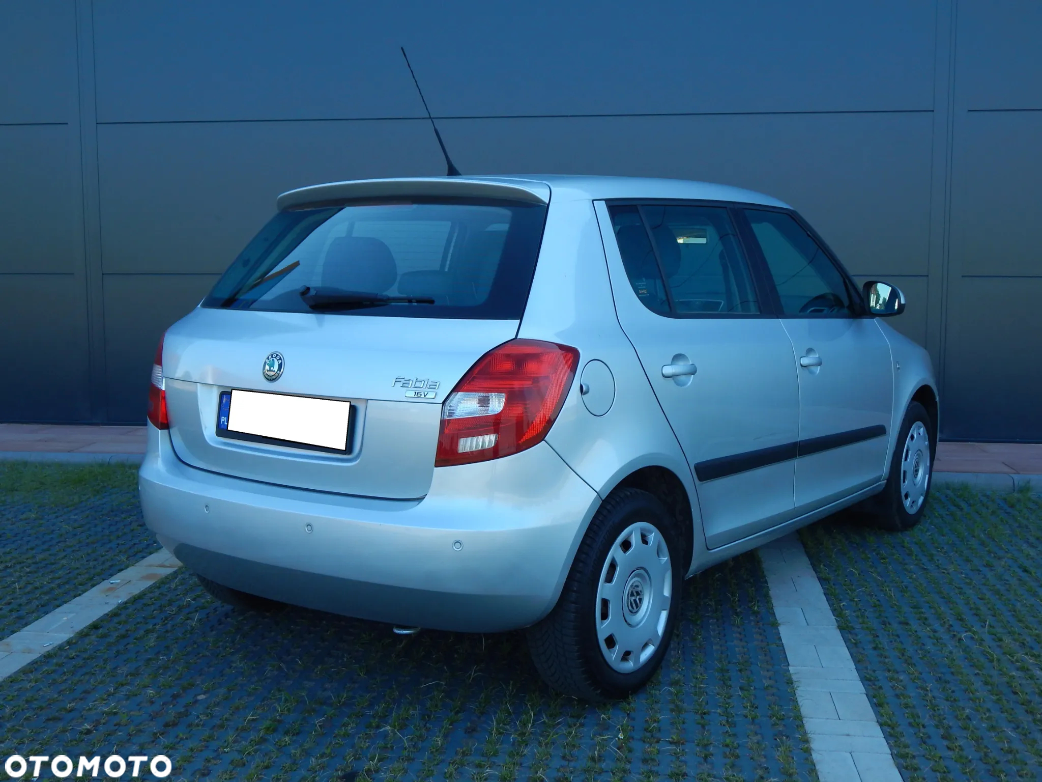 Skoda Fabia 1.4 16V Ambiente - 11