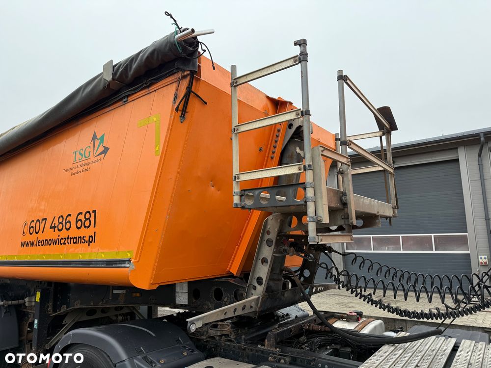 Schmitz Cargobull SKI 25 - 4