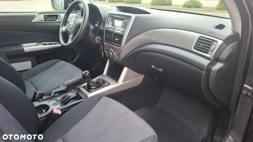 Subaru Forester 2.0X Trend - 16