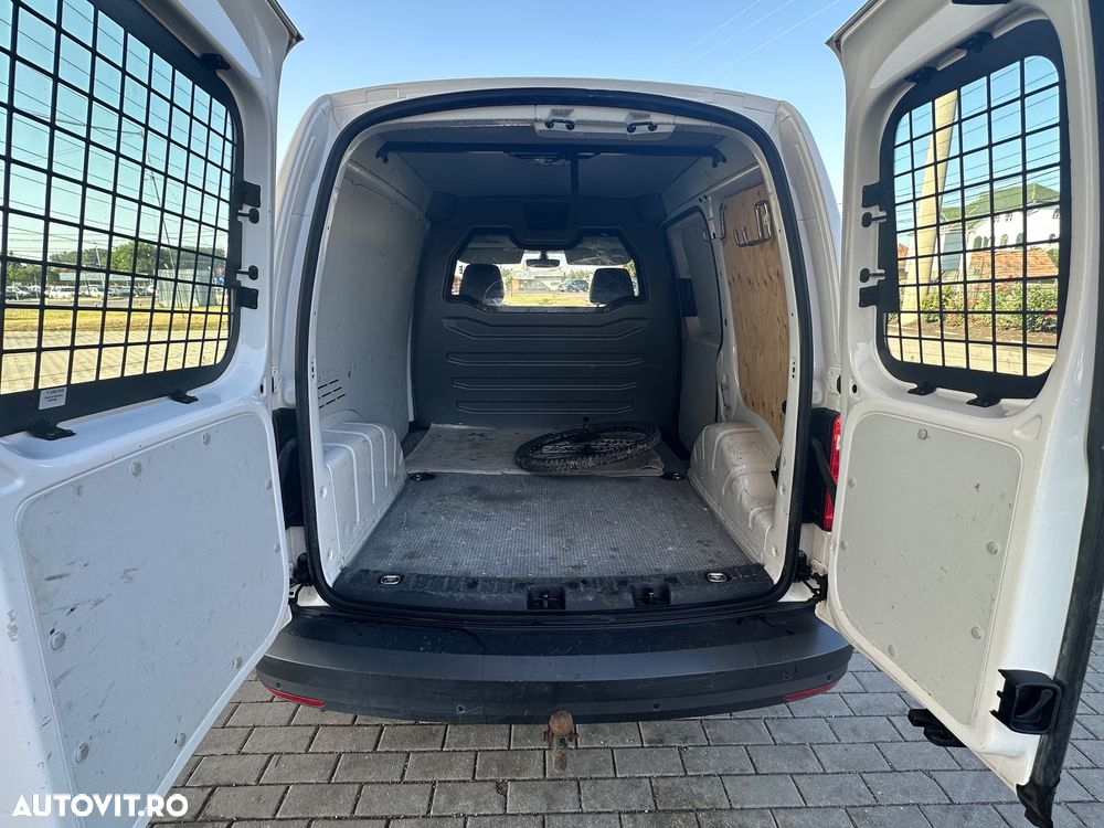 Volkswagen Caddy 2.0 TDI Comfortline DSG - 5