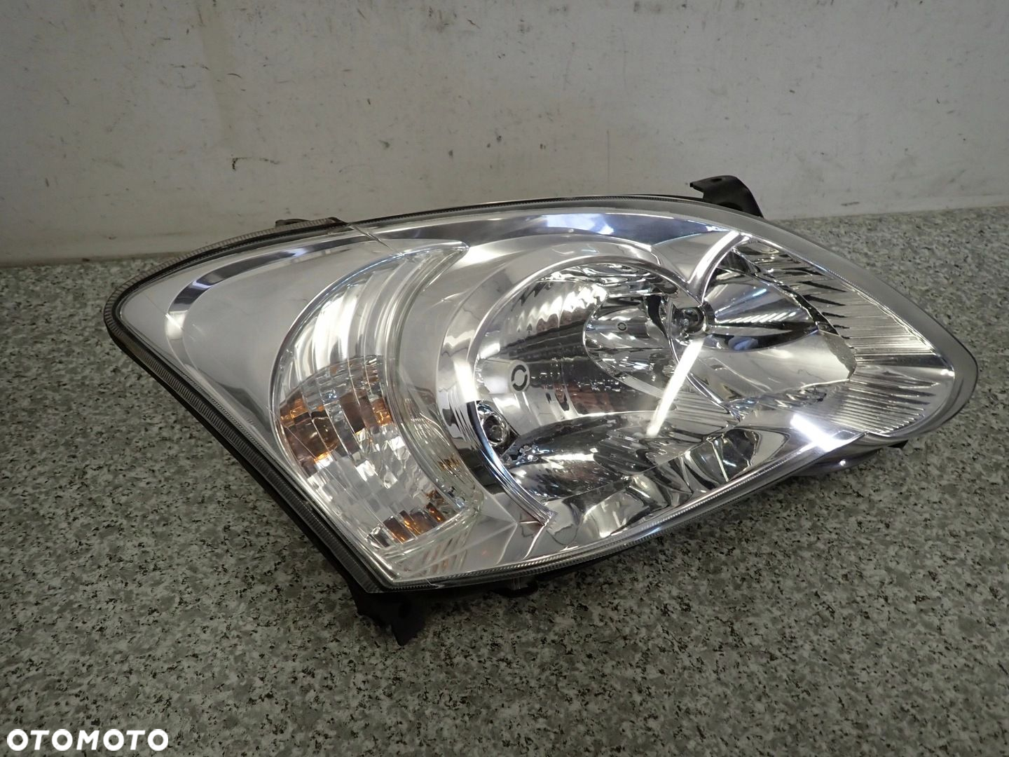 TOYOTA COROLLA E12 HB 04-07 LAMPA PRZEDNIA PRAWA REFLEKTOR - 3
