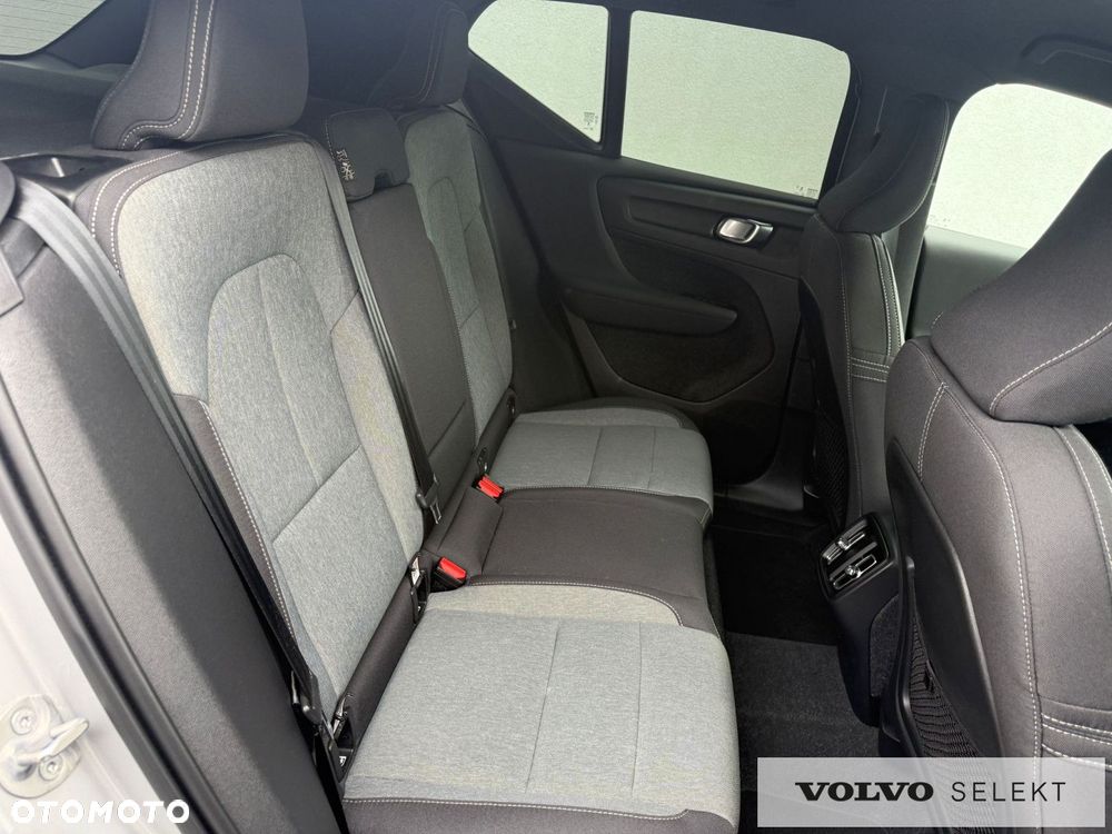Volvo XC 40 - 31