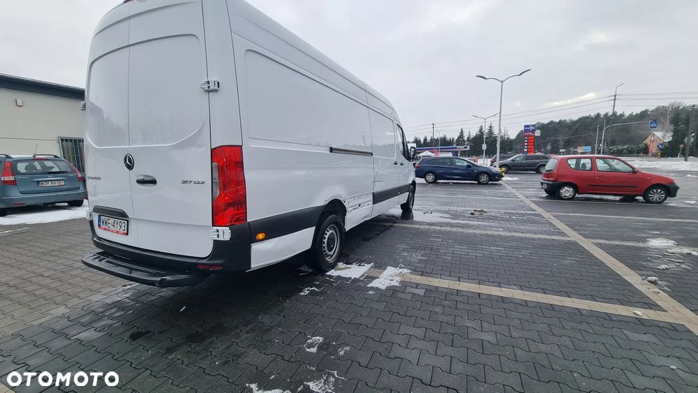 Mercedes-Benz Sprinter - 5