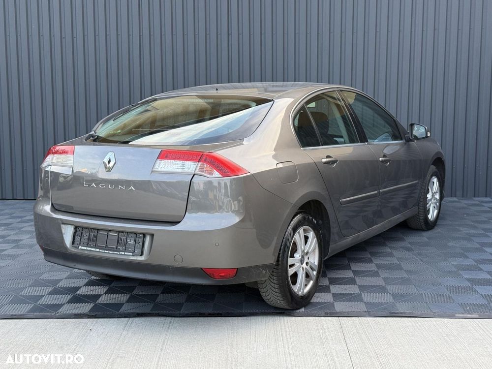 Renault Laguna - 4