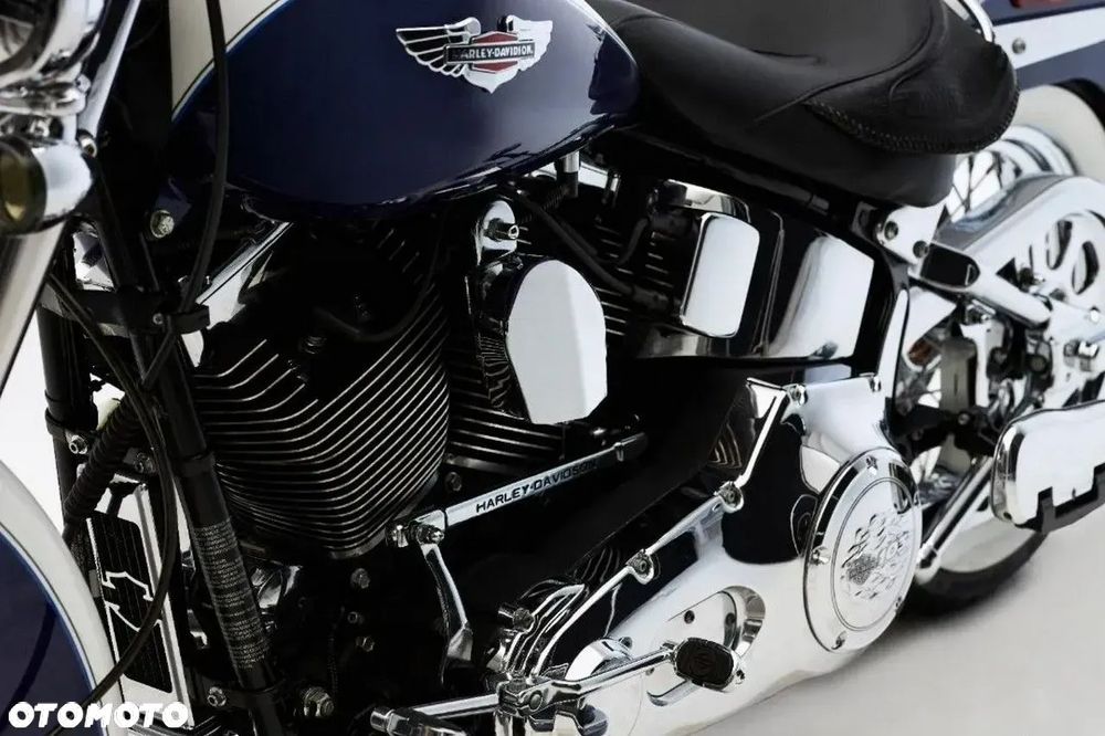 Harley-Davidson Softail Deluxe - 18