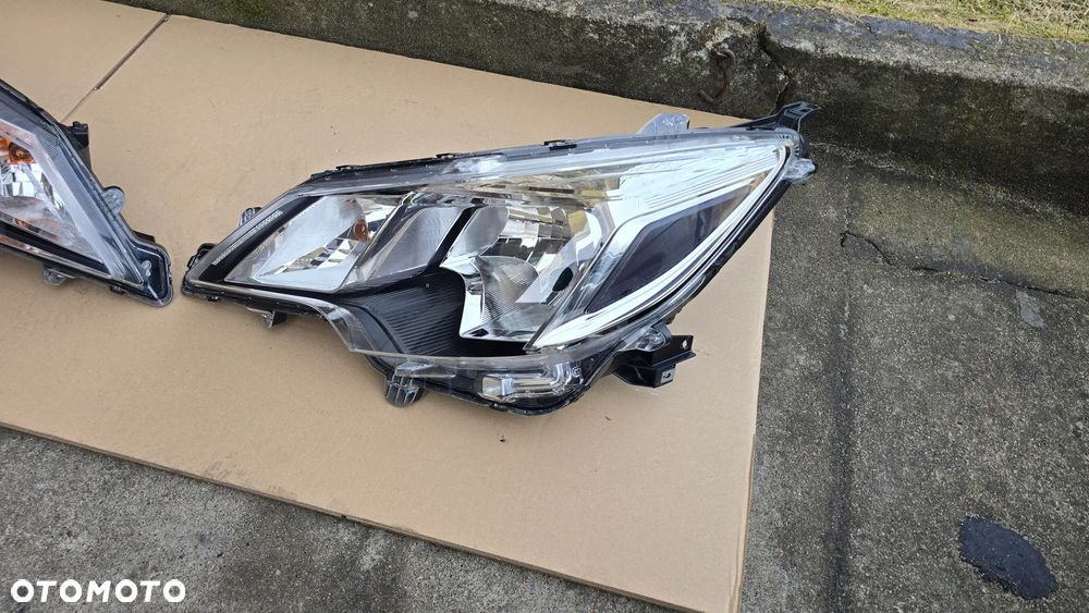 Mitsubishi Space Star II Lift 20-25 Lampa Przód LR Komplet EU Oryginał - 5