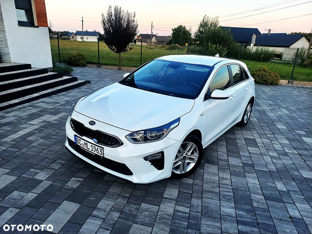 Kia Ceed 1.6 CRDi DCT Spirit - 1