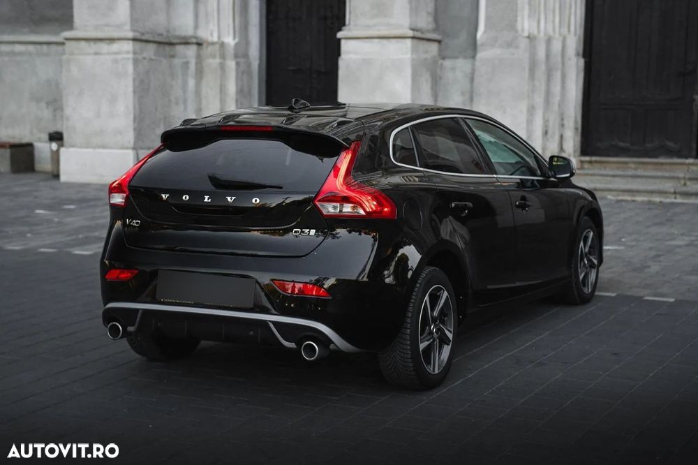 Volvo V40 D3 Geartronic RDesign - 3