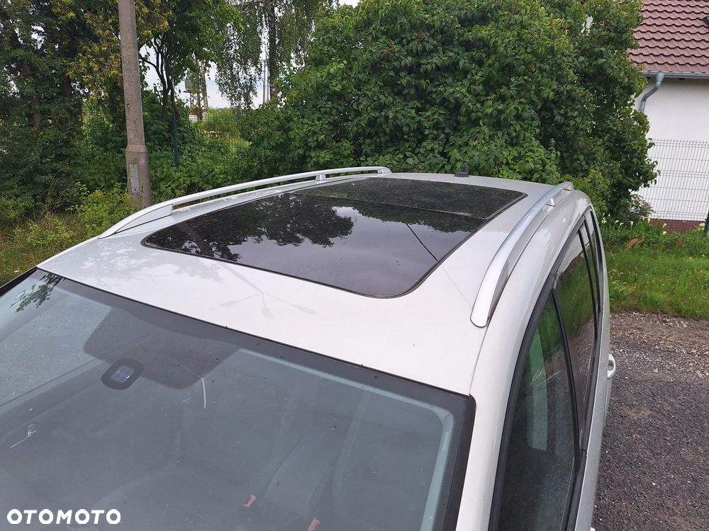 Volkswagen Touran - 15