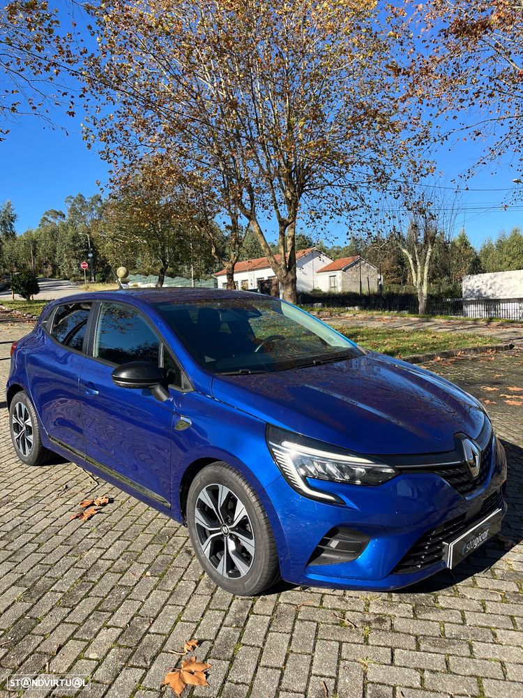 Renault Clio - 1