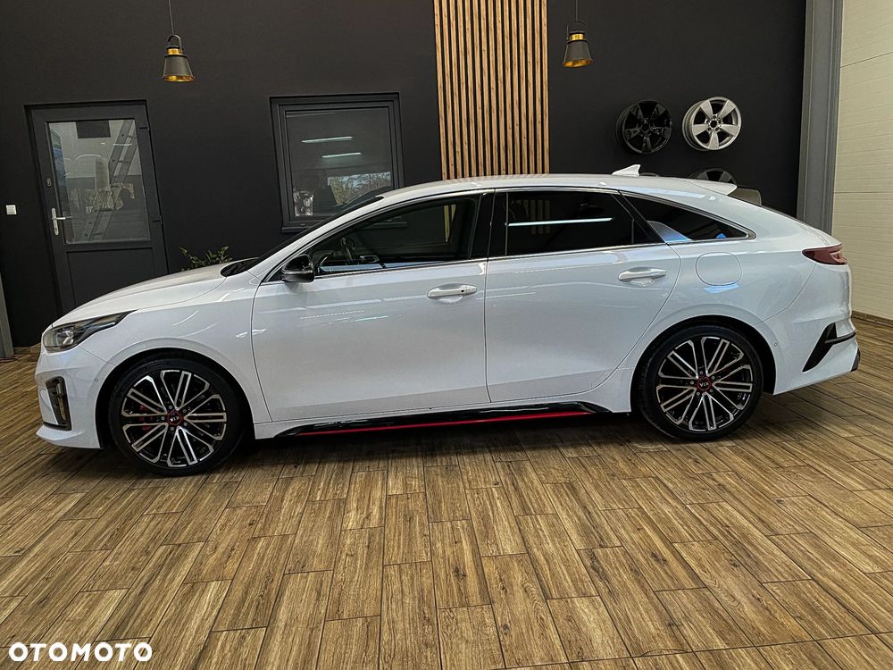 Kia ProCeed 1.6 T-GDI GT DCT - 8