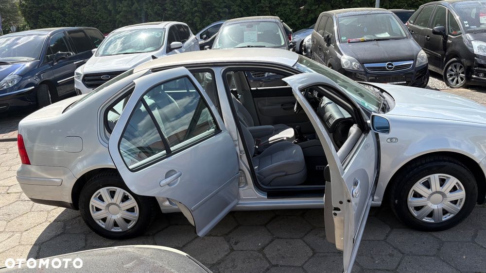 Volkswagen Bora - 11