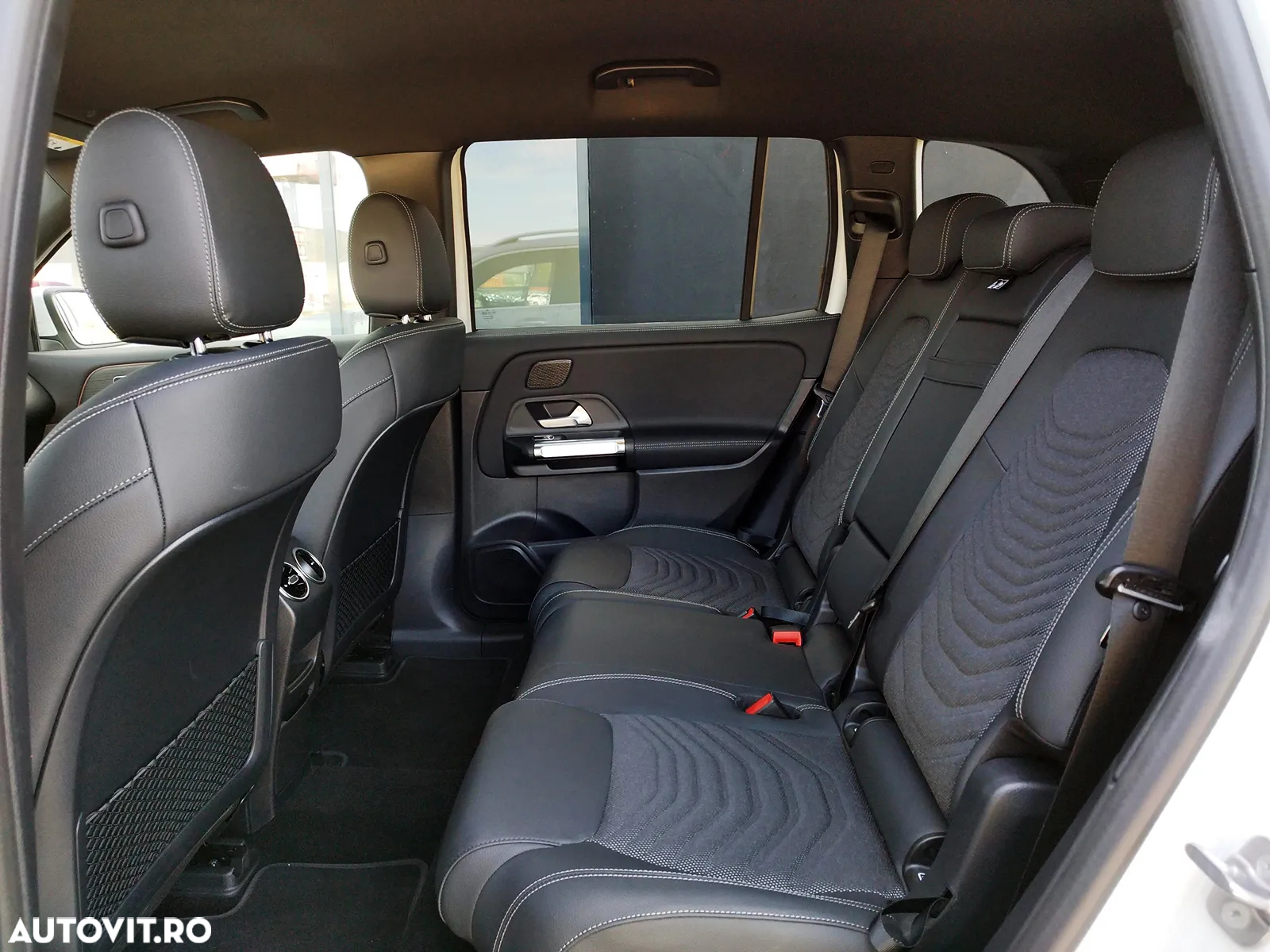 Mercedes-Benz EQB 300 4MATIC - 14