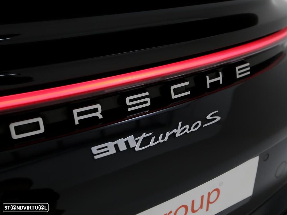 Porsche 911 (992) Turbo S PDK - 17