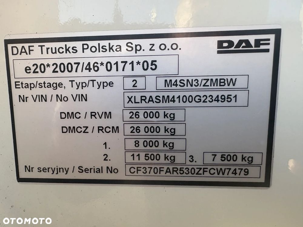 DAF CF 370 6x2 - 12