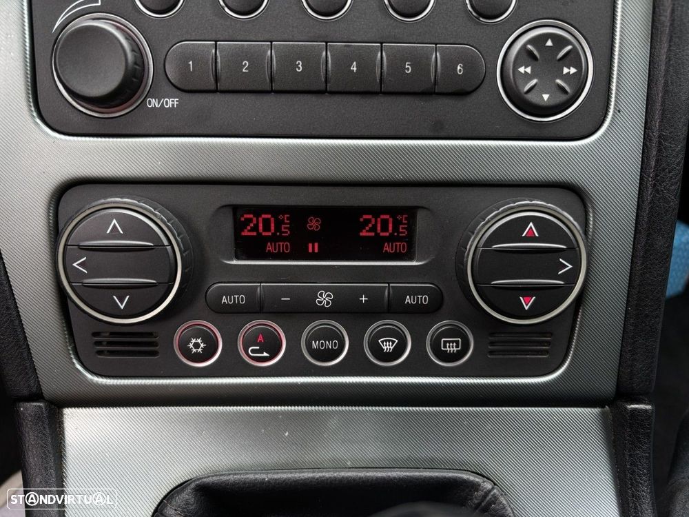 Alfa Romeo 159 1.9 JTD 16V Distinctive - 12