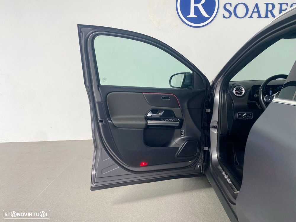 Mercedes-Benz GLA 250 e AMG Line - 14