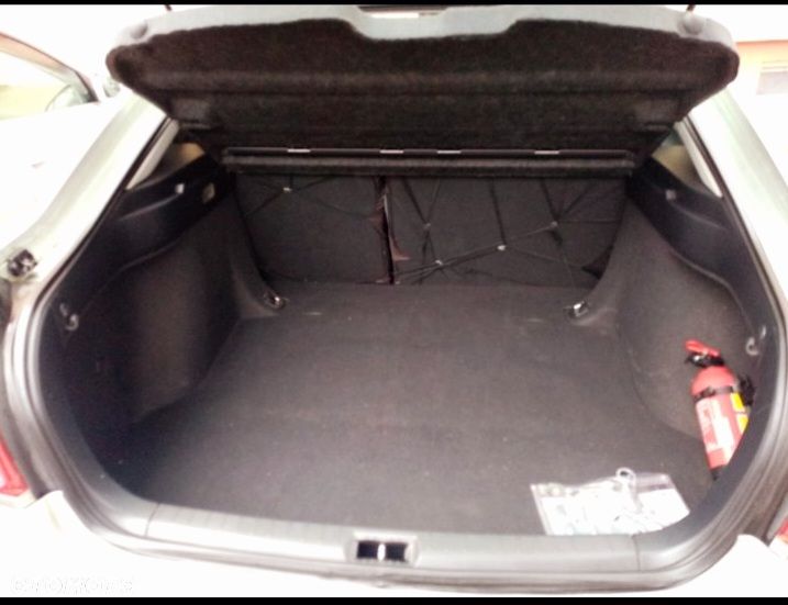 Toyota Avensis - 7