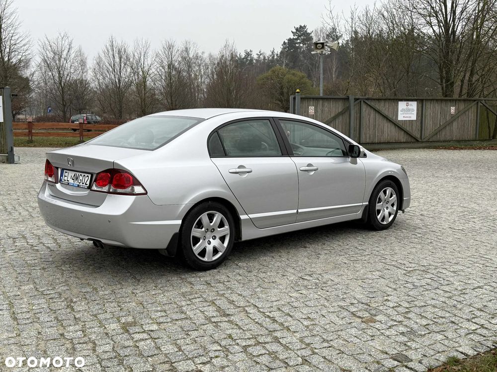 Honda Civic 1.8 Comfort - 5