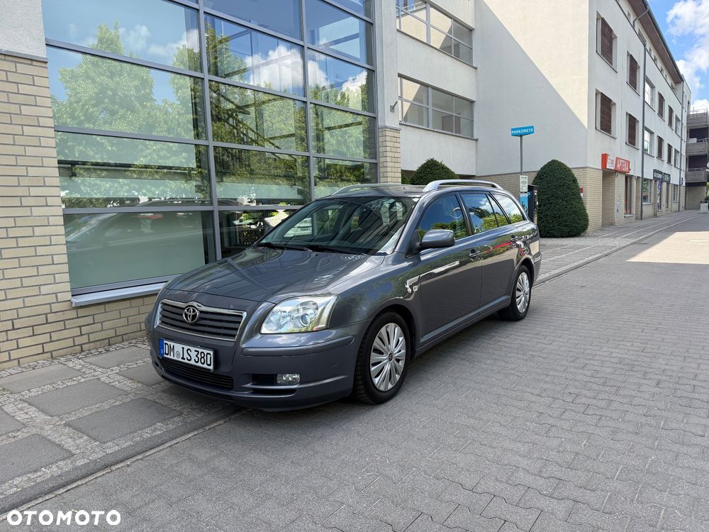 Toyota Avensis 1.8 VVT-i Terra - 2