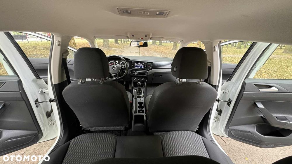 Volkswagen Polo 1.0 - 17