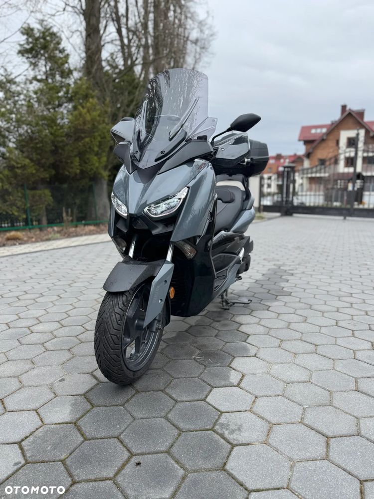 Yamaha X-max - 1