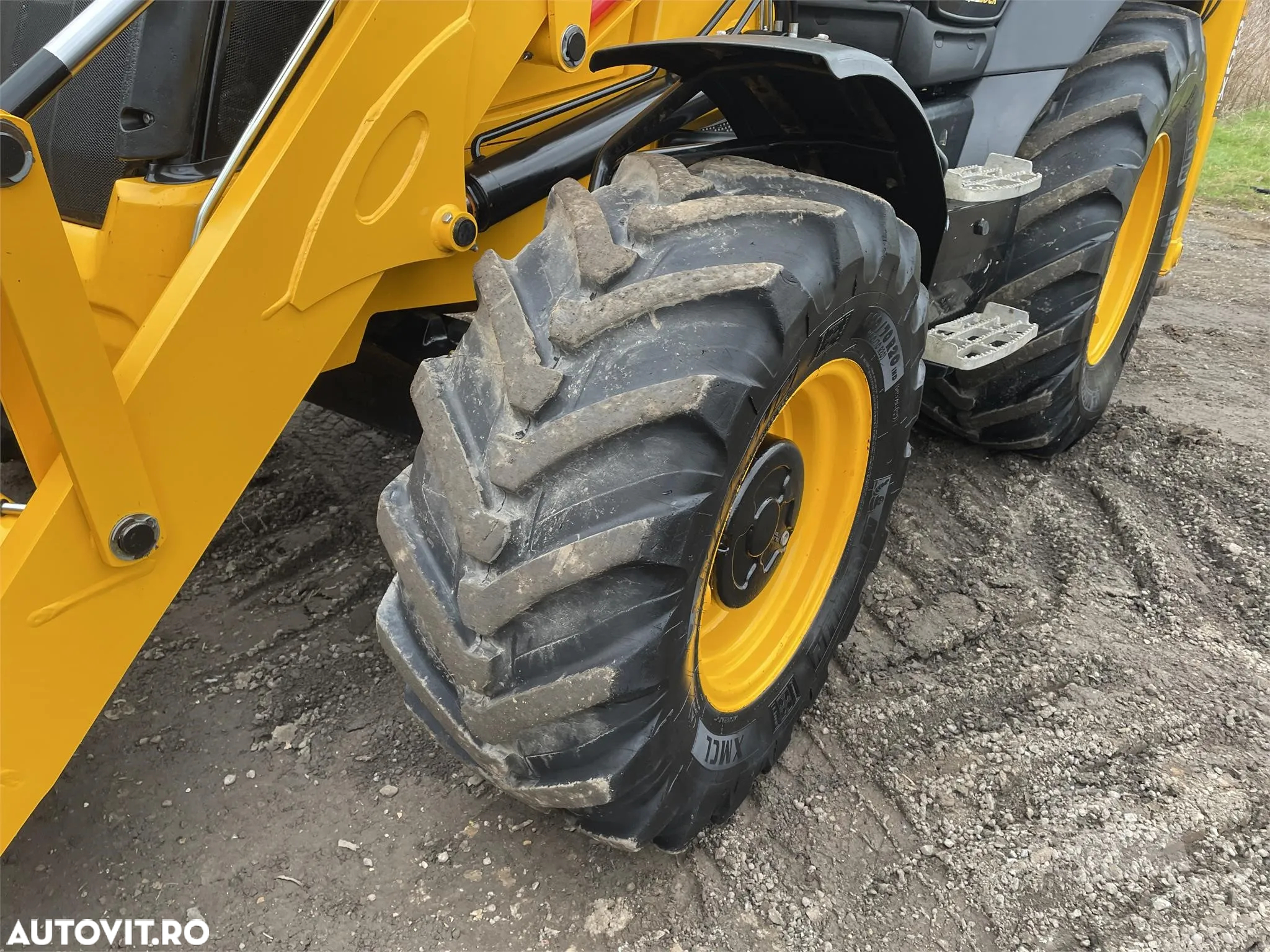 JCB 3CX CONTRACTOR PRO - 10
