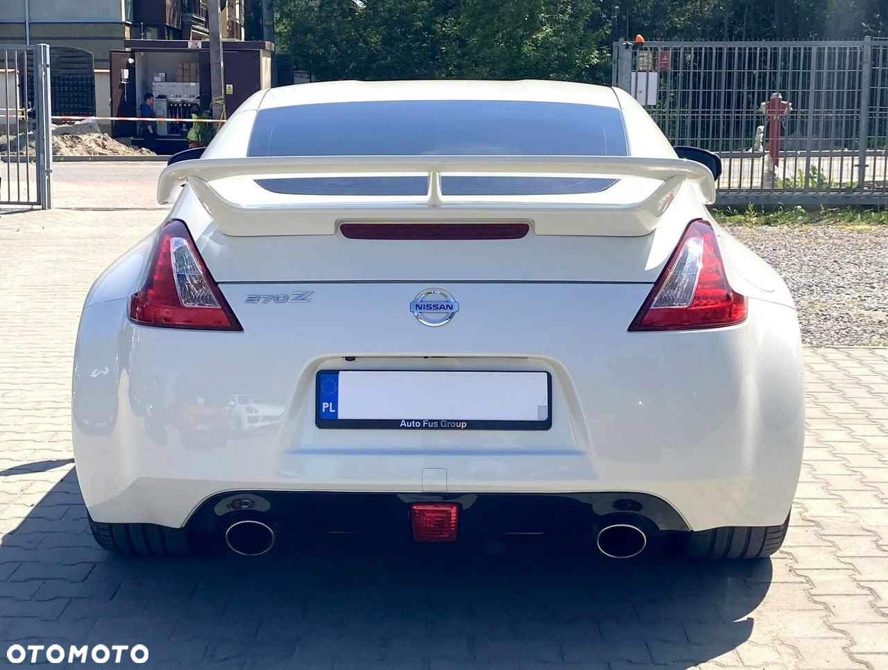 Nissan 370 Z - 5