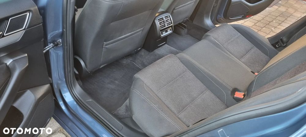 Volkswagen Passat 2.0 TDI (BlueMotion Technology) Comfortline - 15