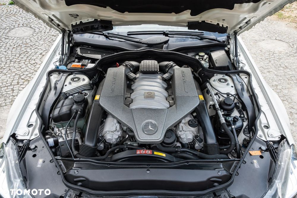 Mercedes-Benz SL 63 AMG - 24