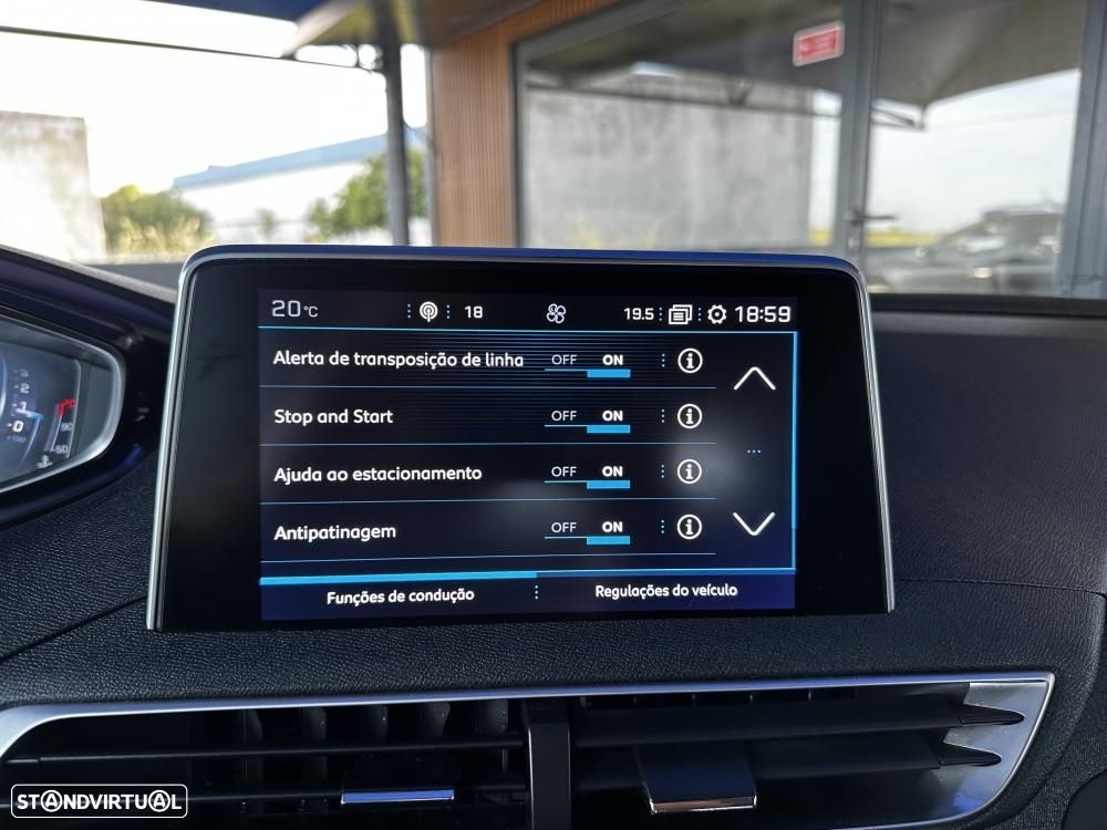 Peugeot 5008 1.5 BlueHDi Allure EAT8 - 29