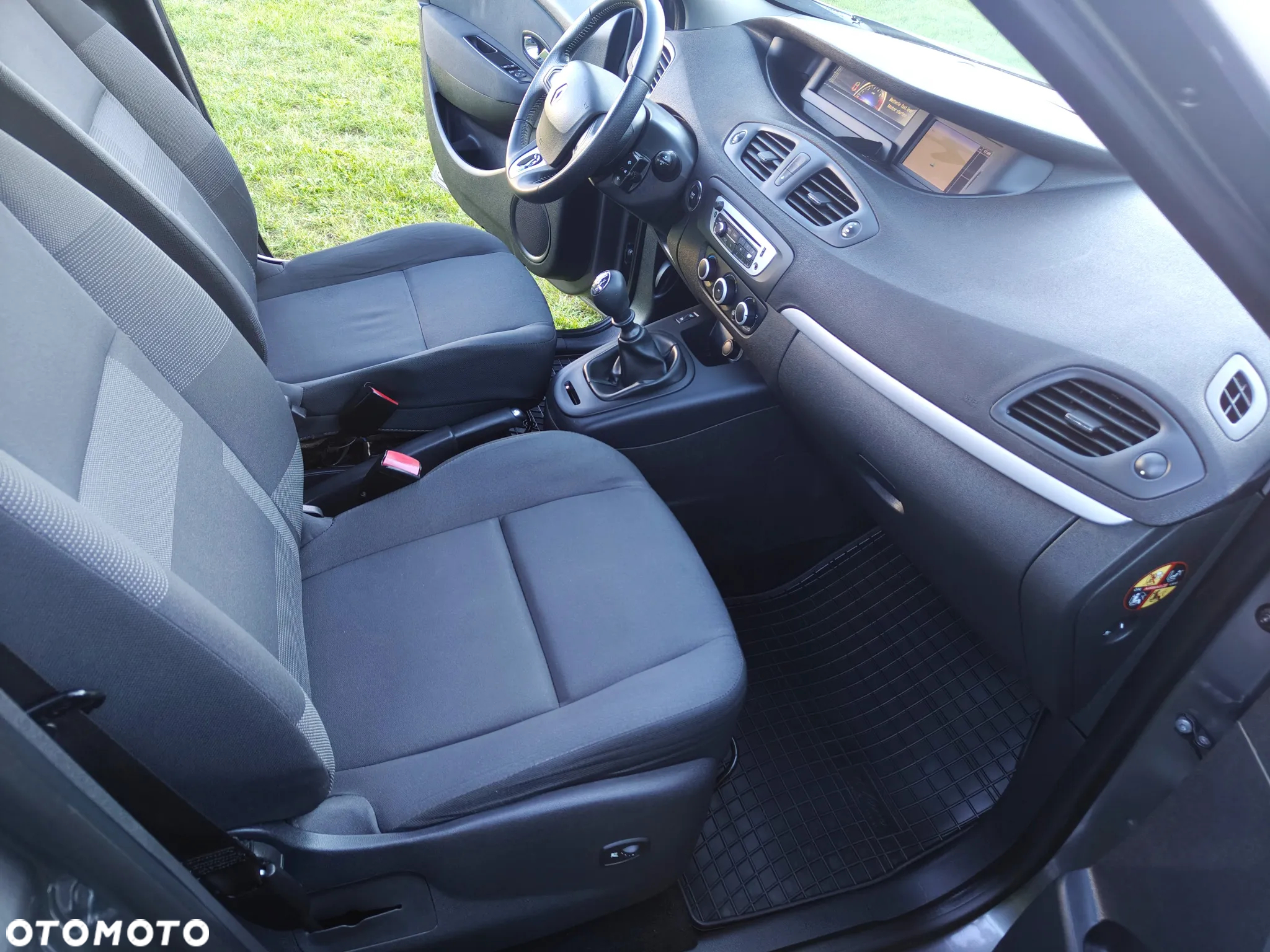 Renault Scenic 1.6 16V TomTom Edition - 25