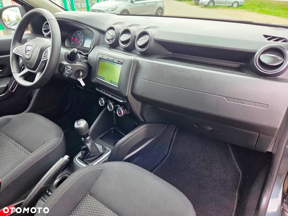 Dacia Duster 1.6 SCe Prestige - 32