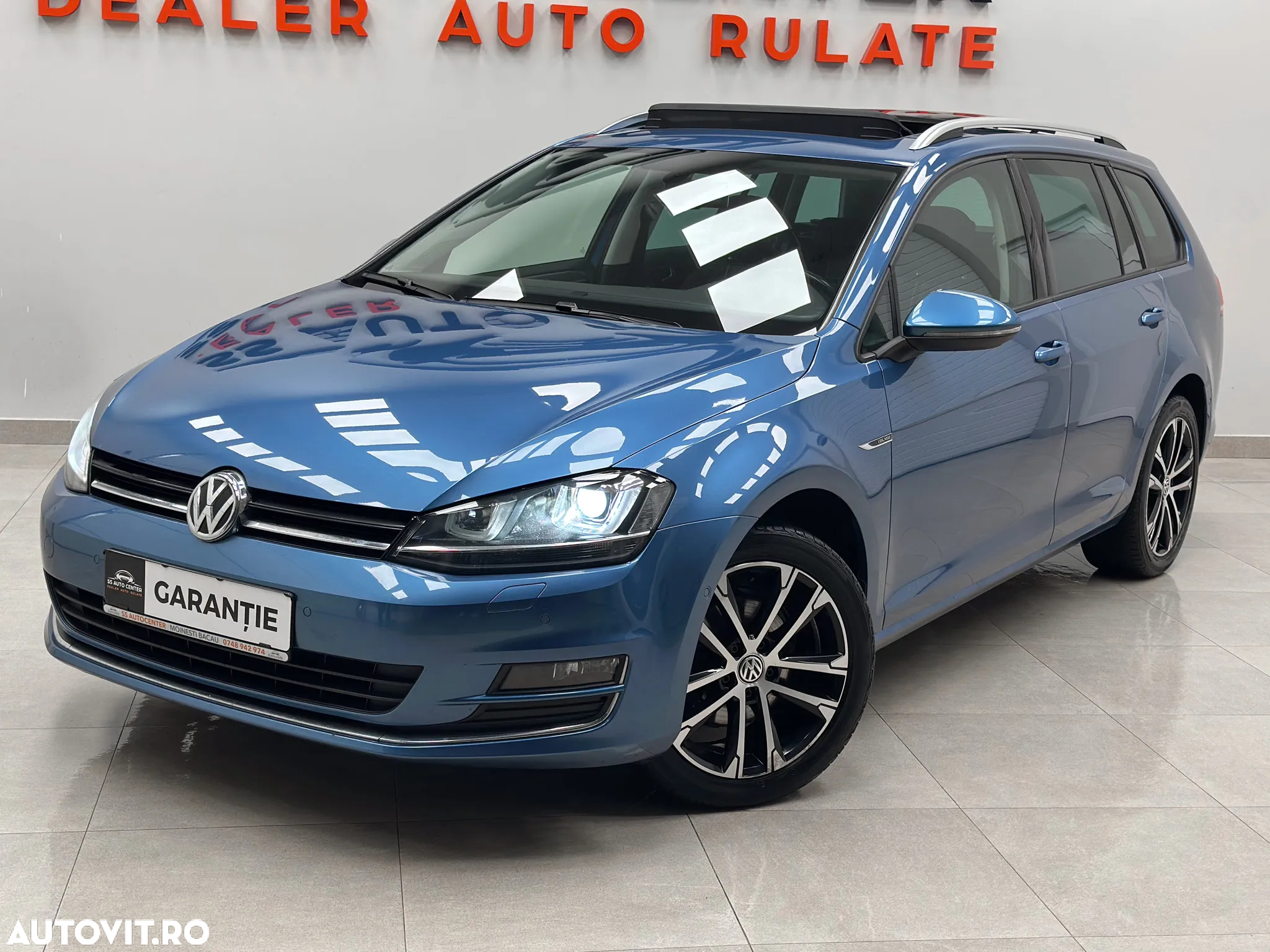 Volkswagen Golf 1.6 TDI BlueMotion Technology DSG Lounge - 10