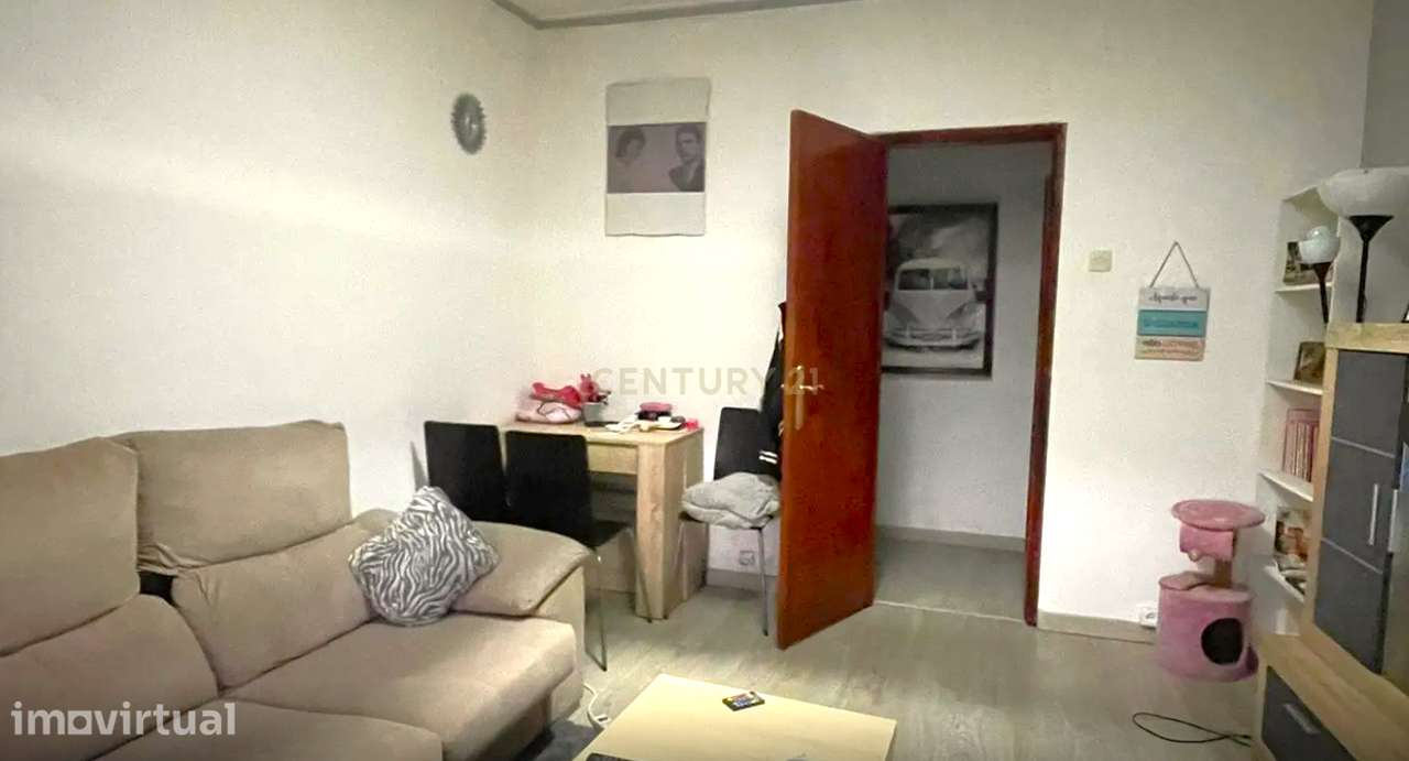 Encantador Apartamento T1 + 1 em Queluz com vista Panorâmica 180 - Grande imagem: 3/28